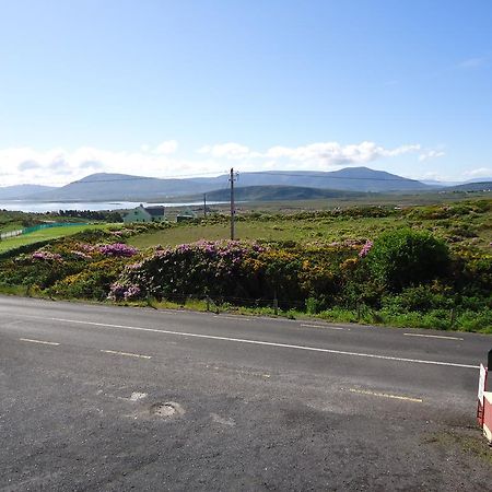 Achill Lodge Guest House Bunacurry Exterior photo
